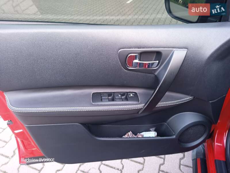 Позашляховик / Кросовер Nissan Qashqai 2012 в Миргороді