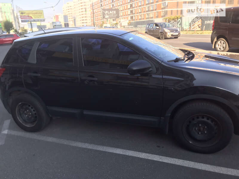 Позашляховик / Кросовер Nissan Qashqai 2007 в Києві