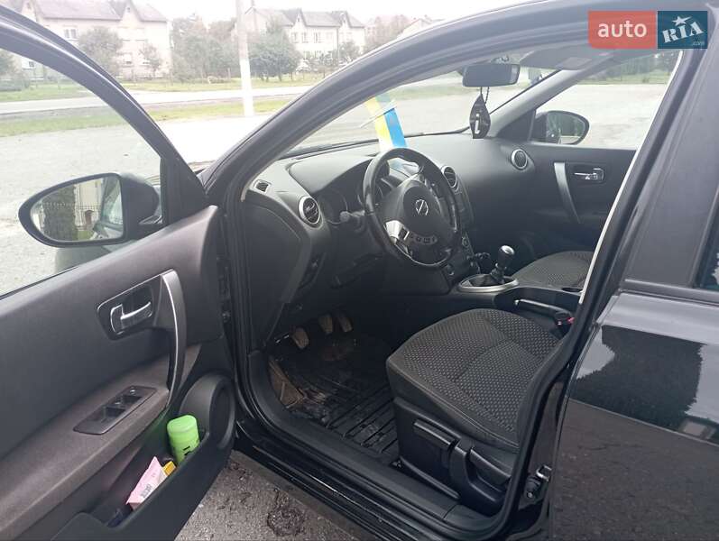 Позашляховик / Кросовер Nissan Qashqai 2009 в Дубні