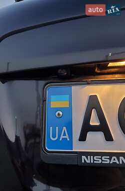 Внедорожник / Кроссовер Nissan Qashqai 2012 в 