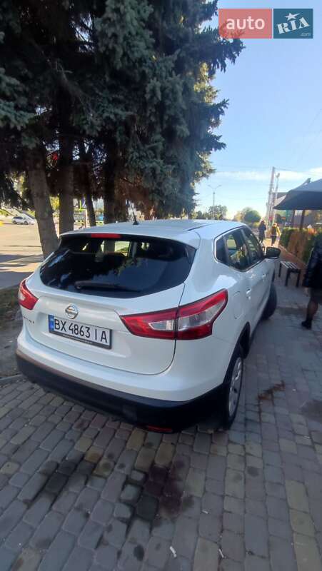 Внедорожник / Кроссовер Nissan Qashqai 2016 в Городке