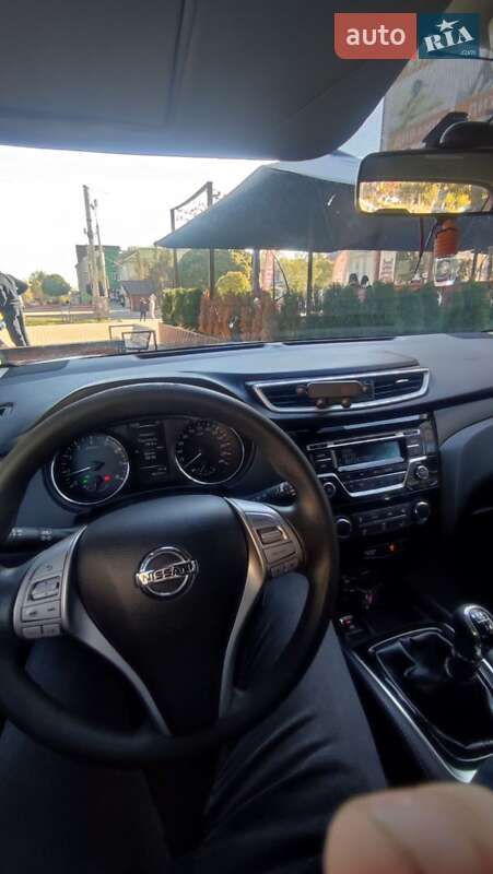 Внедорожник / Кроссовер Nissan Qashqai 2016 в Городке