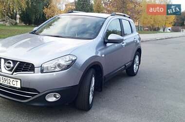 Внедорожник / Кроссовер Nissan Qashqai 2010 в Чернигове