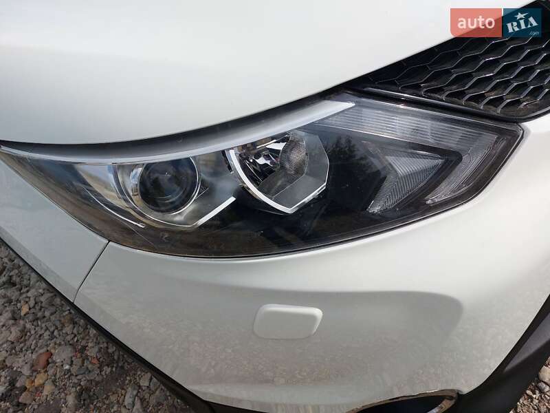 Позашляховик / Кросовер Nissan Qashqai 2015 в Одесі