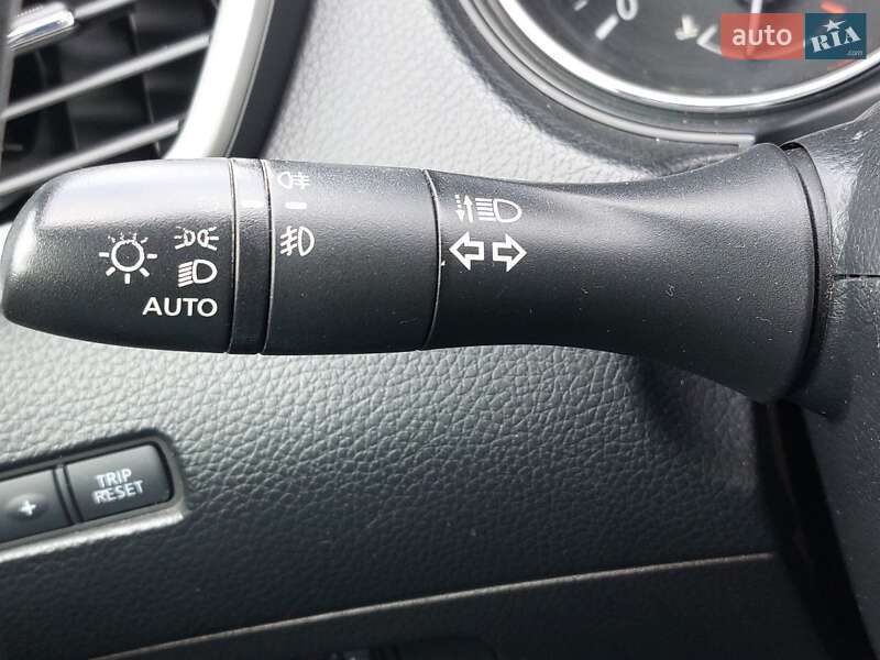 Позашляховик / Кросовер Nissan Qashqai 2015 в Одесі