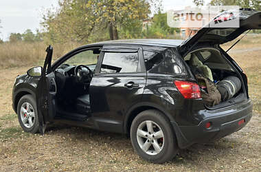 Внедорожник / Кроссовер Nissan Qashqai 2008 в Недригайлове