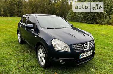 Позашляховик / Кросовер Nissan Qashqai 2008 в Рівному