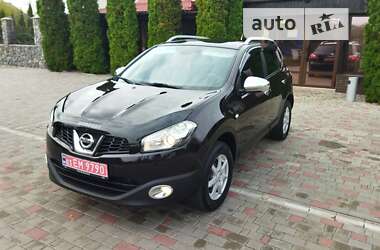 Позашляховик / Кросовер Nissan Qashqai 2010 в Старокостянтинові