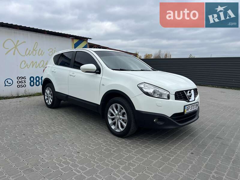 Позашляховик / Кросовер Nissan Qashqai 2011 в Києві