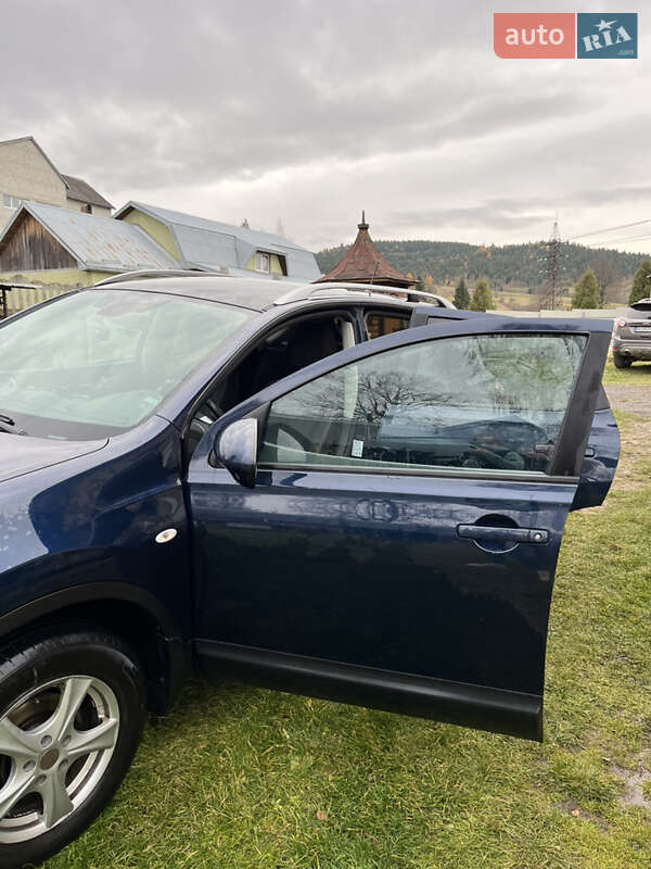 Внедорожник / Кроссовер Nissan Qashqai 2011 в Турке