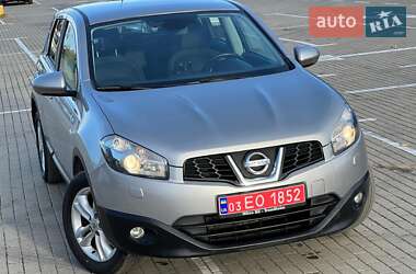 Позашляховик / Кросовер Nissan Qashqai 2010 в Нововолинську