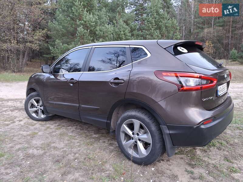 Внедорожник / Кроссовер Nissan Qashqai 2018 в Коростене