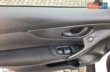 Внедорожник / Кроссовер Nissan Qashqai 2014 в 