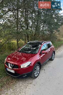 Позашляховик / Кросовер Nissan Qashqai 2010 в Полонному