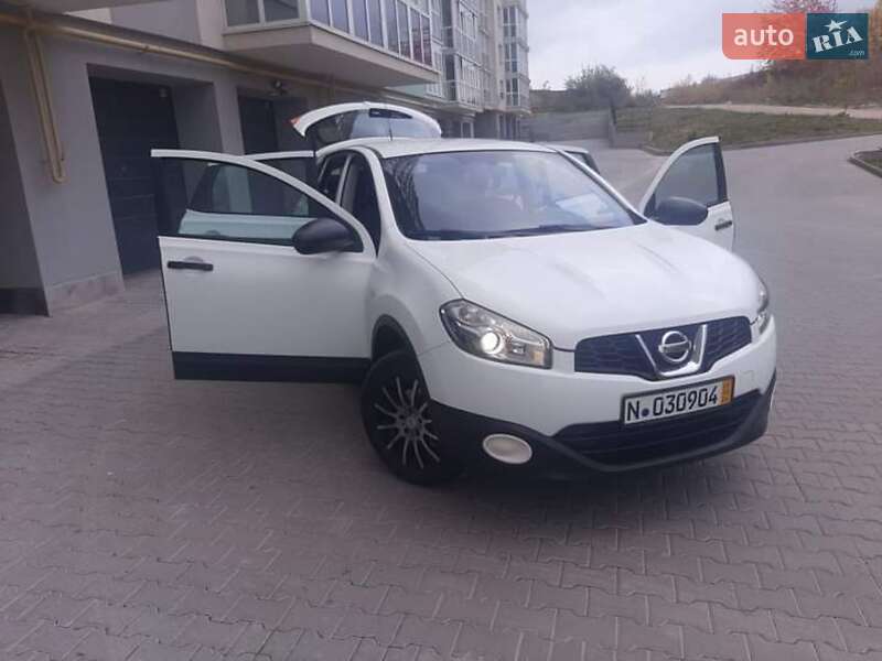 Позашляховик / Кросовер Nissan Qashqai 2010 в Тернополі