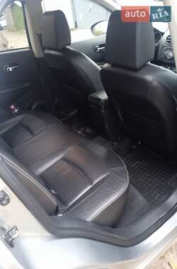 Внедорожник / Кроссовер Nissan Qashqai 2011 в 
