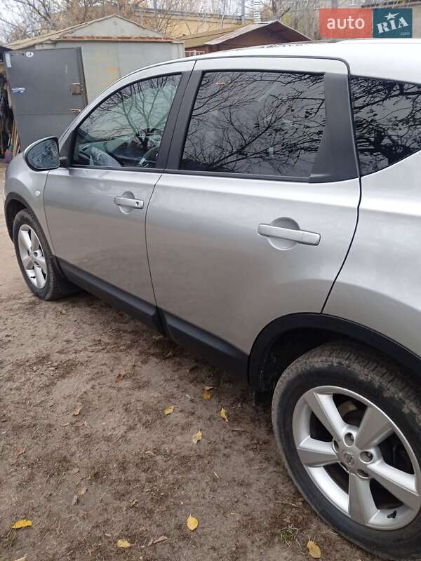 Внедорожник / Кроссовер Nissan Qashqai 2011 в Шостке
