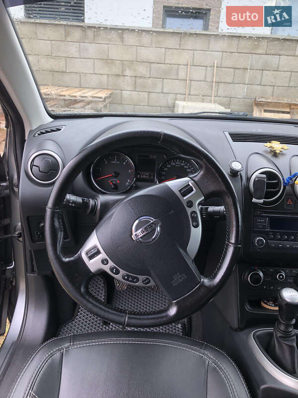 Внедорожник / Кроссовер Nissan Qashqai 2011 в Иршаве