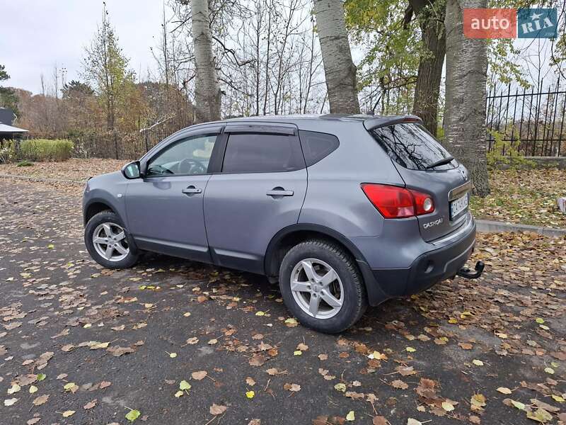 Позашляховик / Кросовер Nissan Qashqai 2008 в Умані