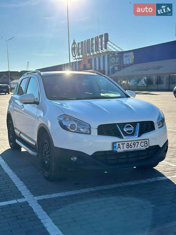 Внедорожник / Кроссовер Nissan Qashqai 2012 в Калуше