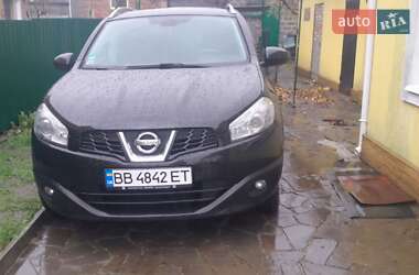 Внедорожник / Кроссовер Nissan Qashqai 2010 в Ватутино