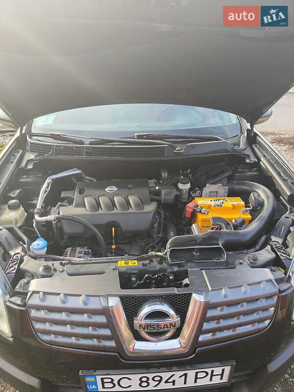Позашляховик / Кросовер Nissan Qashqai 2008 в Градизьку