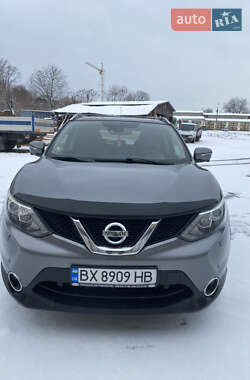 Внедорожник / Кроссовер Nissan Qashqai 2014 в Каменец-Подольском