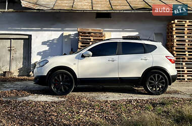 Внедорожник / Кроссовер Nissan Qashqai 2013 в Снятине