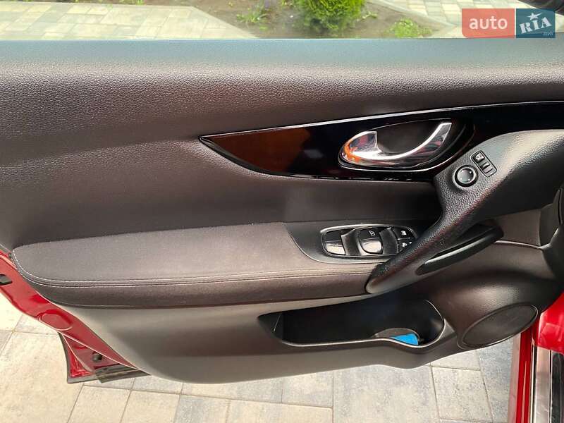 Внедорожник / Кроссовер Nissan Qashqai 2015 в Одессе