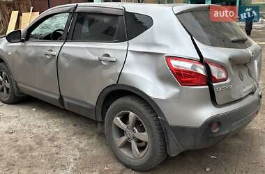 Позашляховик / Кросовер Nissan Qashqai 2012 в Сумах