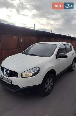 Внедорожник / Кроссовер Nissan Qashqai 2013 в Киеве