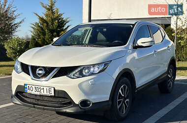 Внедорожник / Кроссовер Nissan Qashqai 2015 в Мукачево