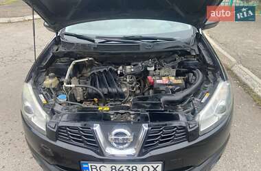 Внедорожник / Кроссовер Nissan Qashqai 2010 в 
