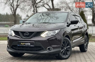 Позашляховик / Кросовер Nissan Qashqai 2014 в Києві