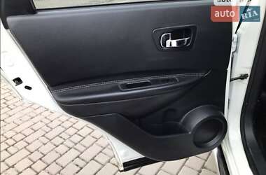 Внедорожник / Кроссовер Nissan Qashqai 2010 в 