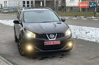 Позашляховик / Кросовер Nissan Qashqai 2012 в Стрию