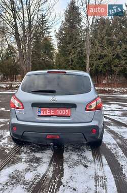 Позашляховик / Кросовер Nissan Qashqai 2011 в Луцьку