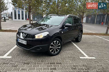 Позашляховик / Кросовер Nissan Qashqai 2010 в Рівному