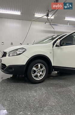 Внедорожник / Кроссовер Nissan Qashqai 2012 в Новоархангельске