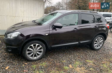 Внедорожник / Кроссовер Nissan Qashqai 2010 в 