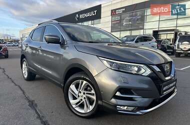 Внедорожник / Кроссовер Nissan Qashqai 2017 в Киеве