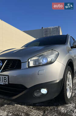 Позашляховик / Кросовер Nissan Qashqai 2010 в Львові