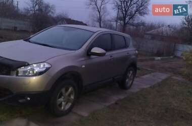 Внедорожник / Кроссовер Nissan Qashqai 2010 в Новых Санжарах