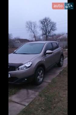 Внедорожник / Кроссовер Nissan Qashqai 2010 в Новых Санжарах