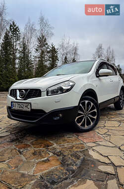 Позашляховик / Кросовер Nissan Qashqai 2012 в Києві