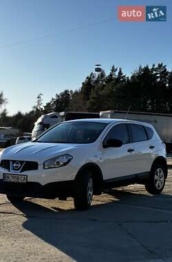 Позашляховик / Кросовер Nissan Qashqai 2012 в Вараші