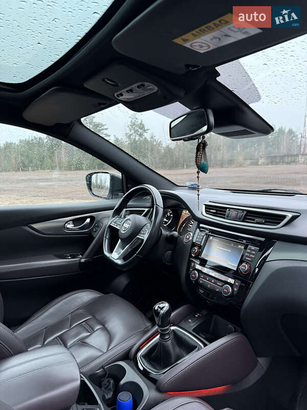 Внедорожник / Кроссовер Nissan Qashqai 2017 в Заречном