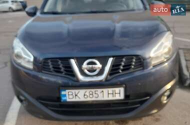 Позашляховик / Кросовер Nissan Qashqai 2012 в Рівному