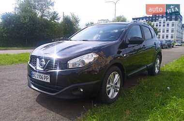 Позашляховик / Кросовер Nissan Qashqai 2012 в Львові