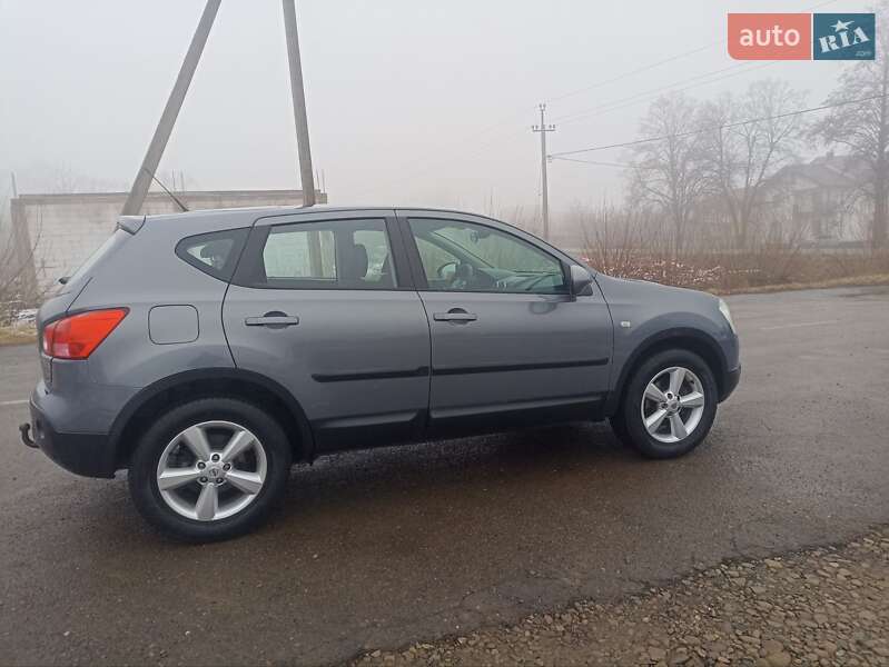 Позашляховик / Кросовер Nissan Qashqai 2007 в Косові